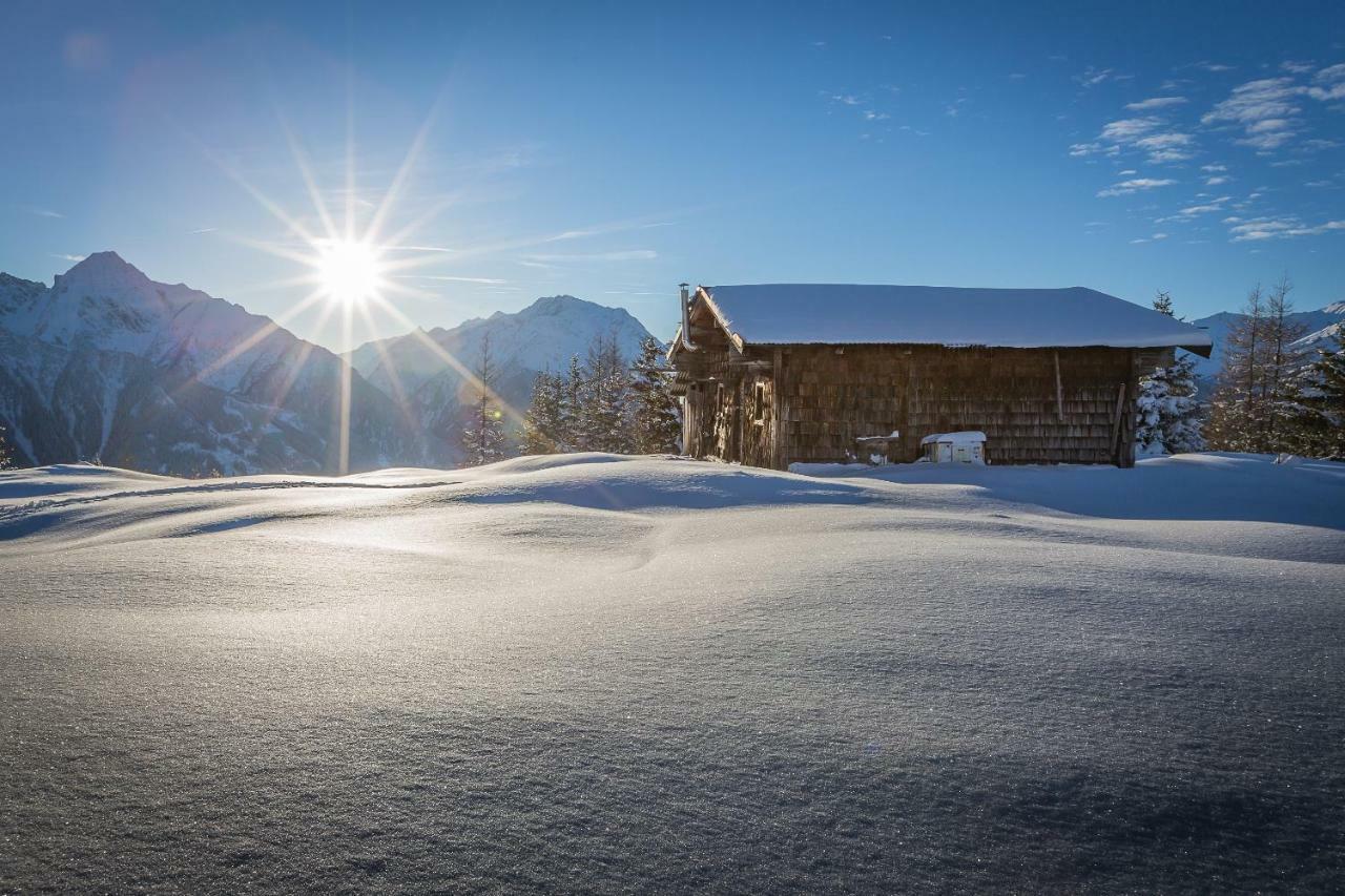 Platzhirsch Apart & Mayrhofen Apartamento Exterior foto